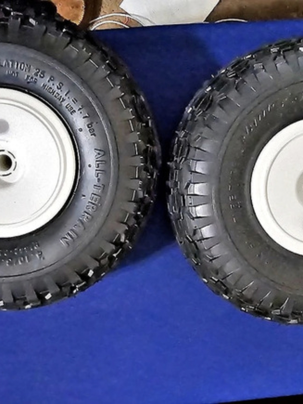 Radio Flyer All-Terrain Wagon Replacement Wheel (4.10/3.50-4) Set